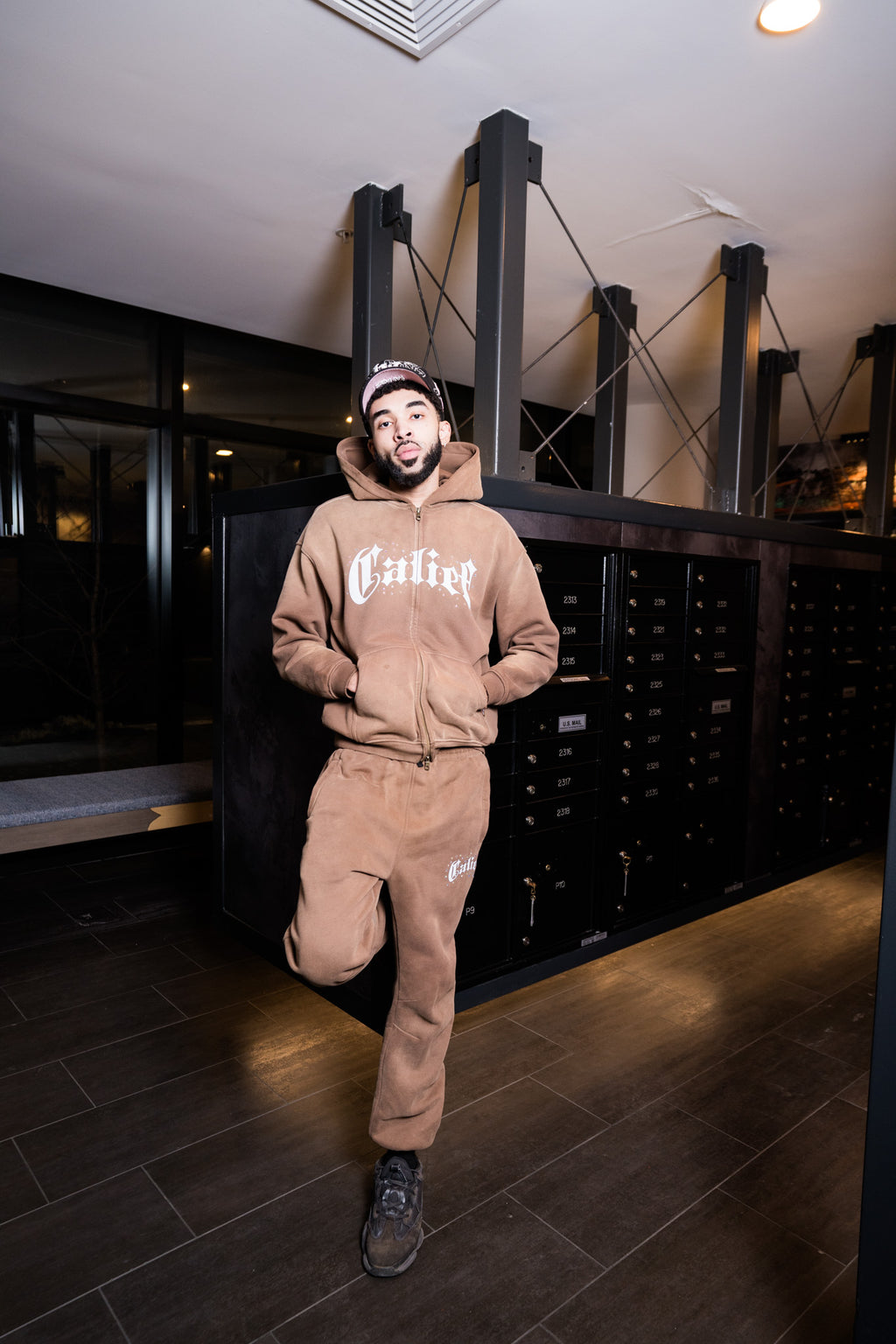 SAND DUNE LOGO SUIT