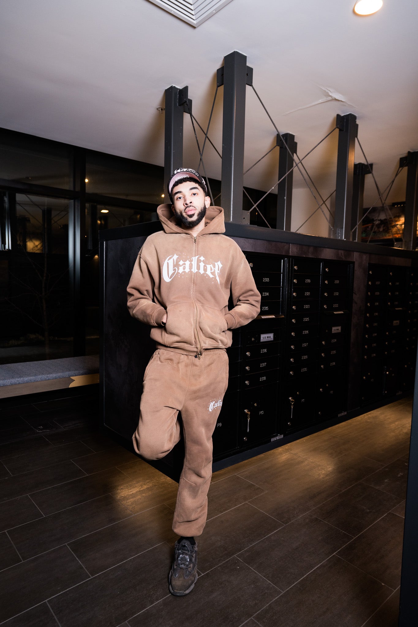 SAND DUNE LOGO SUIT